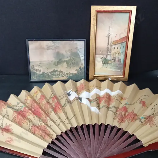 2 FRAMED ARTWORKS AND A FAN L50CM