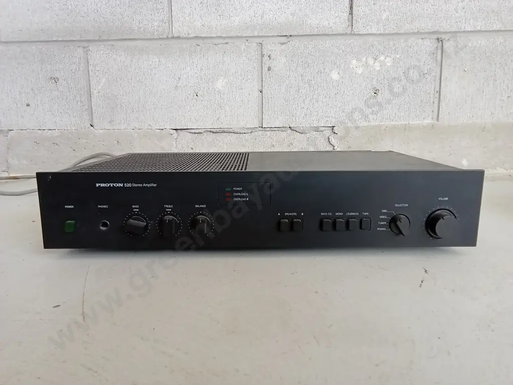 WORKING PROTON 520 STEREO AMPLIFIER Image 1++