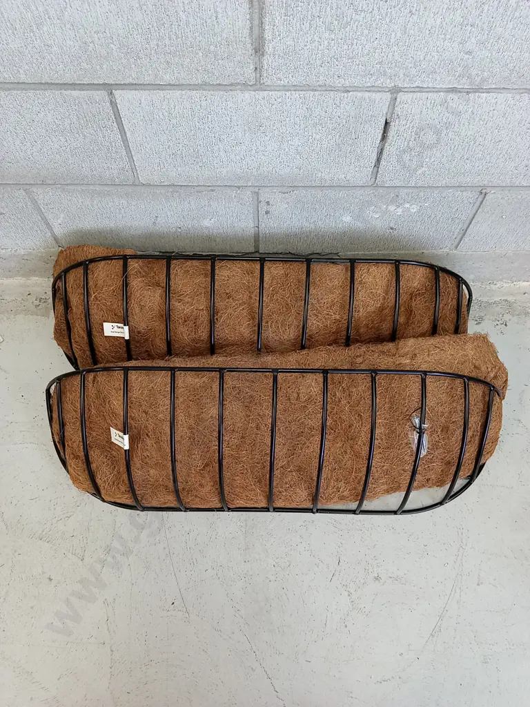 2 BRAND NEW COCO FIBRE PLANTERS Image 1++