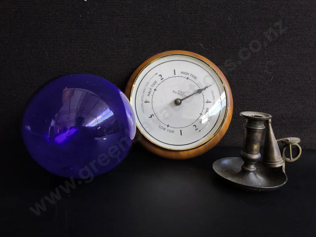 VINTAGE DECOR, TIDE CLOCK, COBALT GLASS AND CHAMBERSTICK, TALLEST H 20 CM Image 1++