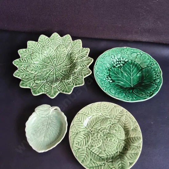 VINTAGE GREEN MAJOLICA/ CERAMIC LEAF PLATES, 4 PIECES, WIDEST DIA 28 CM