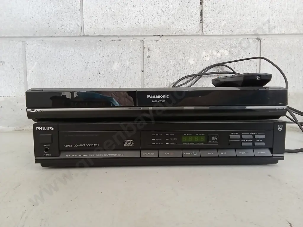PANASONIC DVD PLAYER DMR-XW390, AND PHILIPS COMPACT DISC PLAYER, PHILIPS HAS NO CORDS Image 1++