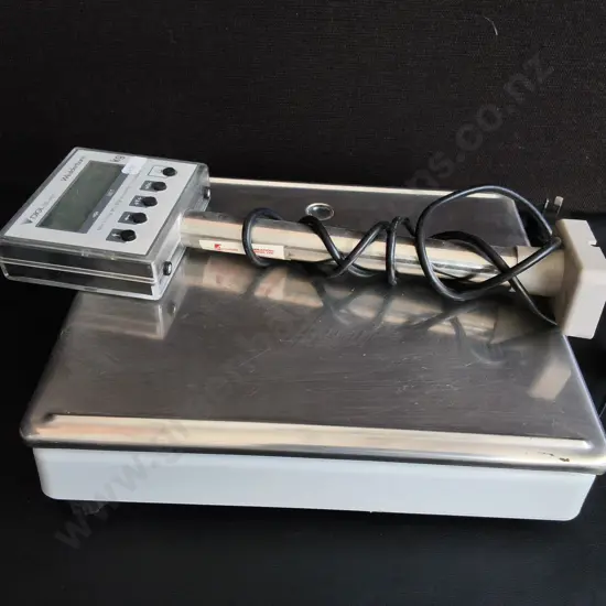 DIGITAL BENCH SCALE, WORKING, MISSING ONE FOOT