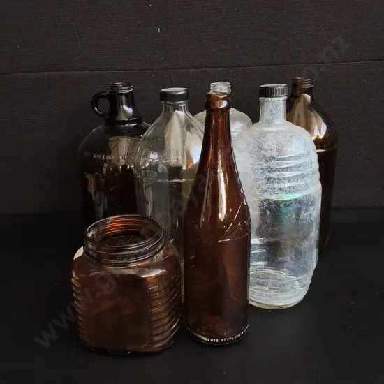 MIX OF VINTAGE GLASS BOTTLES, 7 PIECES, TALLEST H 30 CM