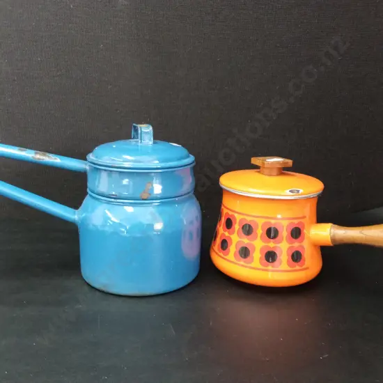 2 VINTAGE ENAMEL PS TALLEST H22CM