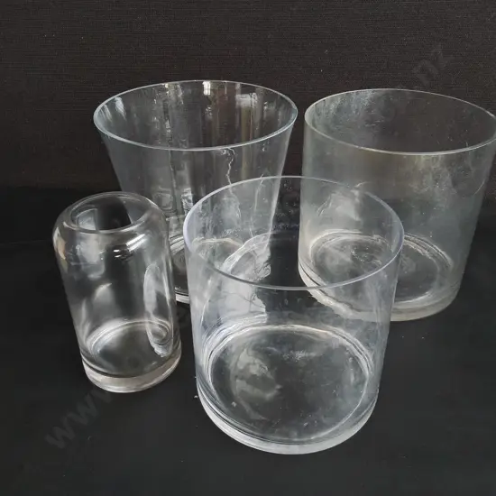 4 GLASS VASES/ VESSELS, TALLEST H 21 CM