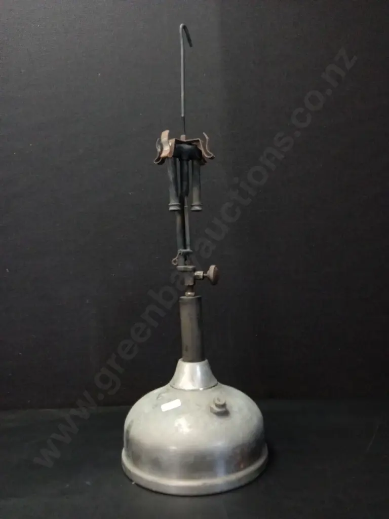 VINTAGE CANADIAN COLEMAN TABLE LAMP H62CM Image 1++
