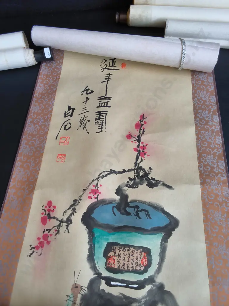 4 VINTAGE TRADITIONAL HANGING SCROLLS Image 1++