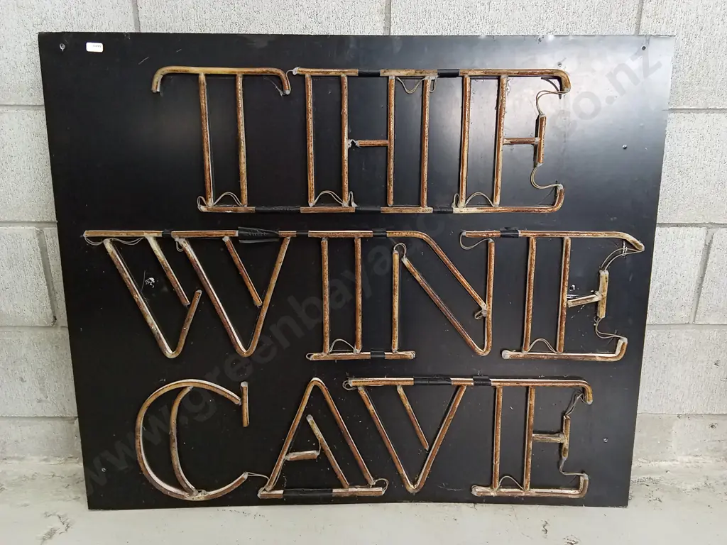 LED "THE WINE CAVE" SIGN (UNTESTED), 100CM X 83CM Image 1++