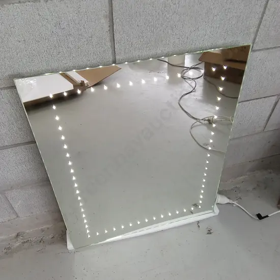 BRAND NEW LED ILLUMINATED MIRROR WITH BUTTON SWITCH (STILL IN ORIGINAL BOX), 75CM X 60CM
