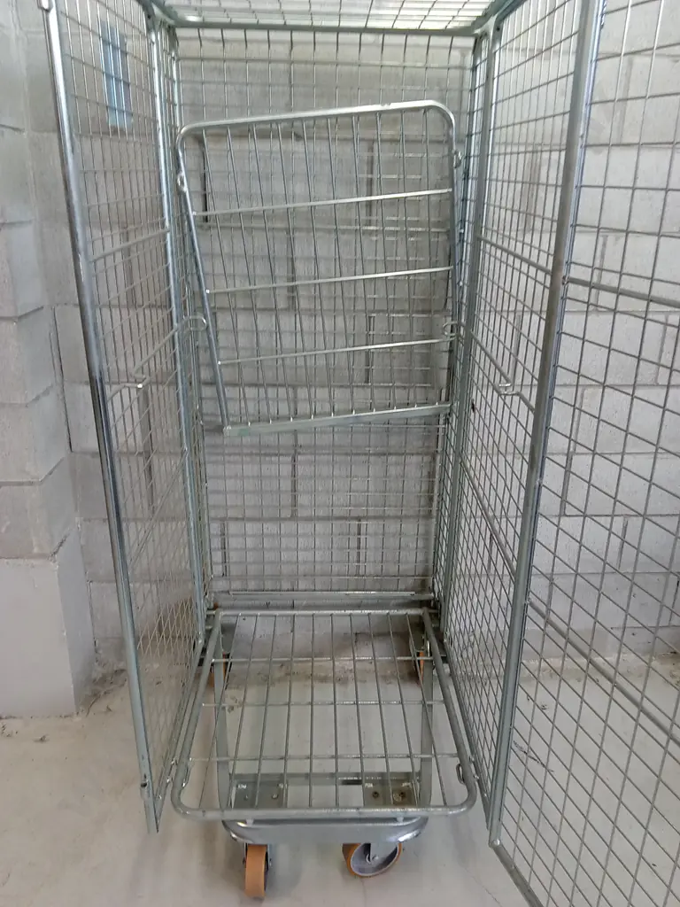 CAGE ON WHEELS (DOOR IS ON BACKWARDS, H 173CM X W 70CM X D 80CM Image 1++