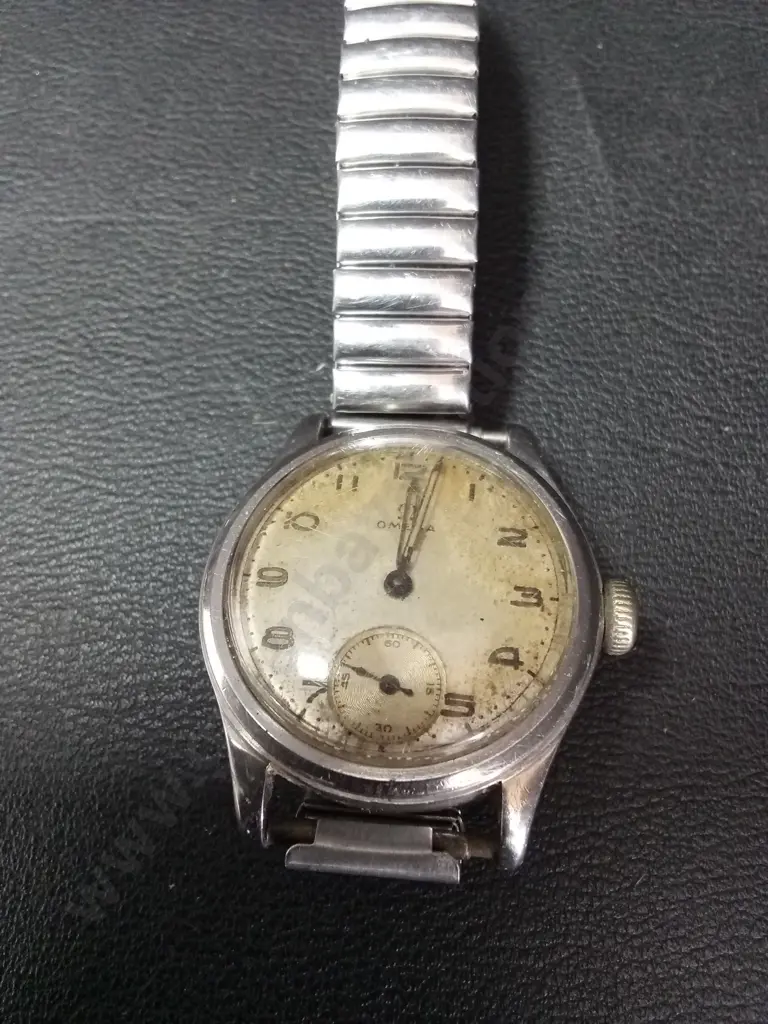 VINTAGE 1940 OMEGA WRIST WATCH, WITH 1941 PRESENTATION ENGRAVING FANTASTIC PATINA ON ORGINAL DIAL Image 1++