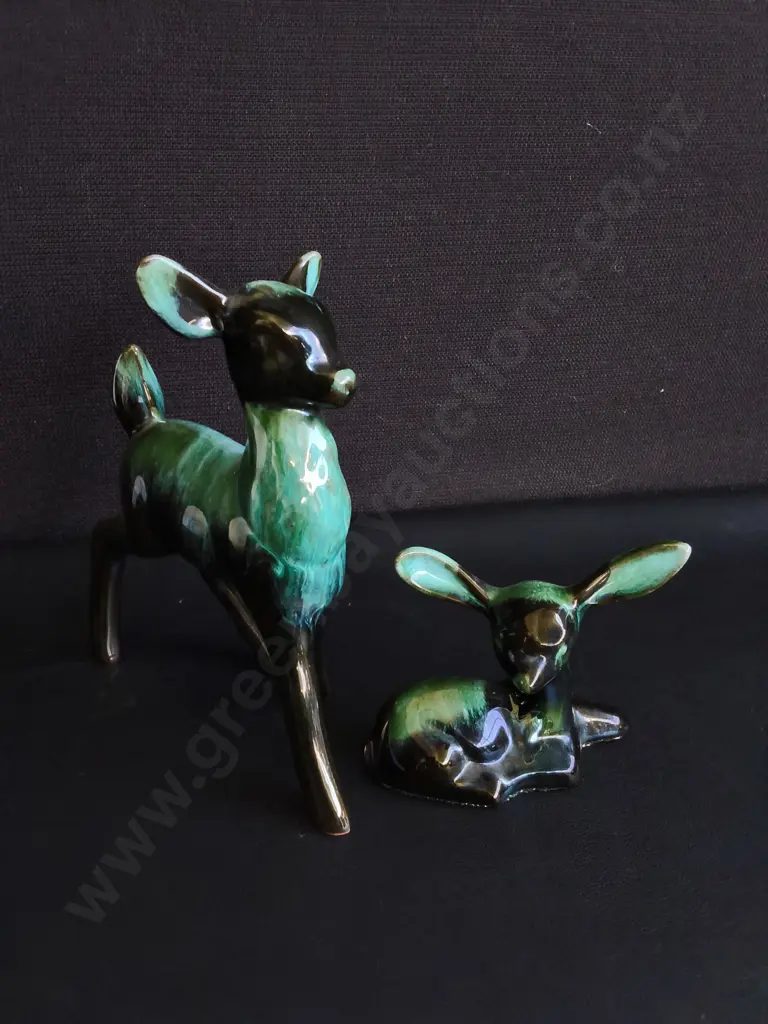 MCM BLUE MOUNTAIN POTTERY STYLE DRIP GLAZE CERAMIC DEER AND FAWN FIGURINES, TALLEST H 20 CM Image 1++