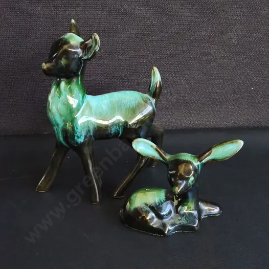 MCM BLUE MOUNTAIN POTTERY STYLE DRIP GLAZE CERAMIC DEER AND FAWN FIGURINES, TALLEST H 20 CM