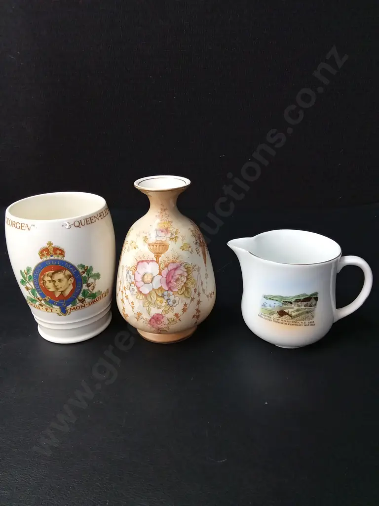 1937 COMMEMORATIVE CERAMIC BEAKER H11CM, VINTAGE JUG AND VASE Image 1++
