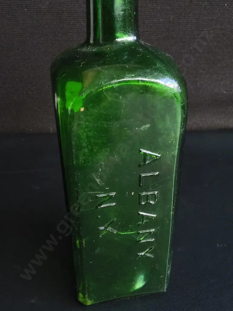 ANTIQUE DR. TOWNSEND'S SARSAPARILLA GLASS MEDICINE BOTTLE FROM ALBANY NY, 1800S, H 24 CM Image 1++