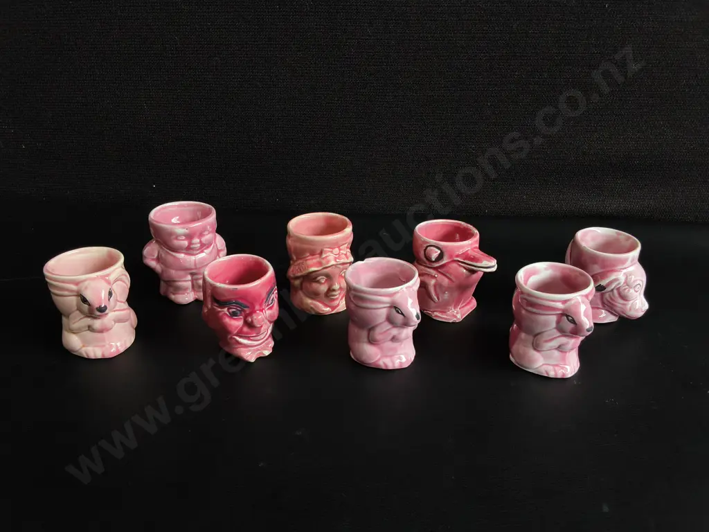 VINTAGE ROYAL ART POTTERY PINK EGG CUPS, SET OF 8, MID CENTURY NOVELTY KITSCH CHARACTER CUPS, LONGTON ENGLAND, H 6 CM Image 1++