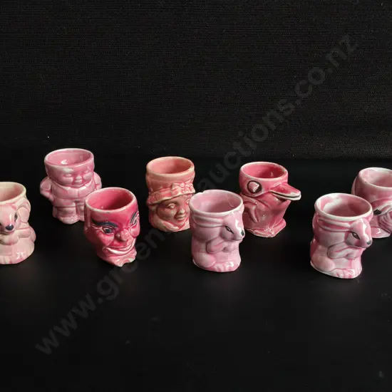 VINTAGE ROYAL ART POTTERY PINK EGG CUPS, SET OF 8, MID CENTURY NOVELTY KITSCH CHARACTER CUPS, LONGTON ENGLAND, H 6 CM