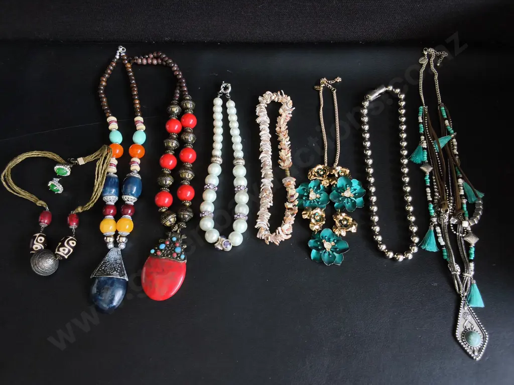 MIX OF JEWELRY Image 1++