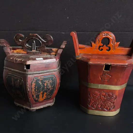 PAIR OF VINTAGE CHINESE RED LACQUER WOODEN CADDIES, TALLEST H 32 CM