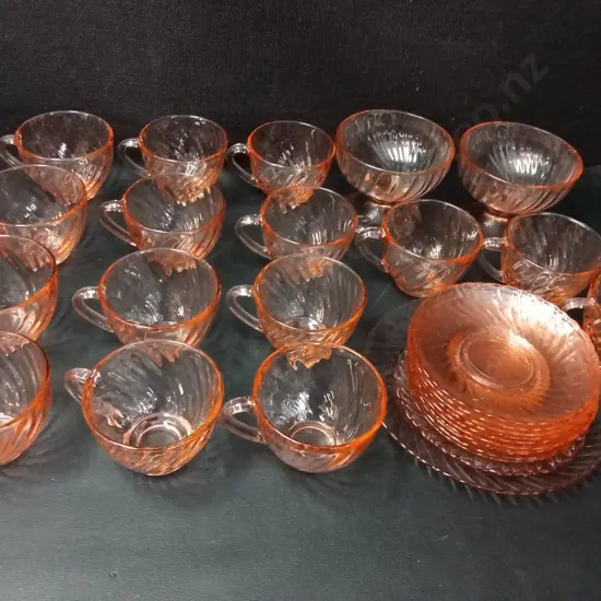VINTAGE PINK GLASS TEA SET BY ARCOROC FRANCE, TALLEST H9CM