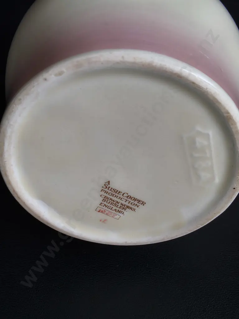 VINTAGE SUSIE COOPER MILK JUG, DRESDEN SPRAY PATTERN, MADE IN ENGLAND, H 21 CM Image 1++