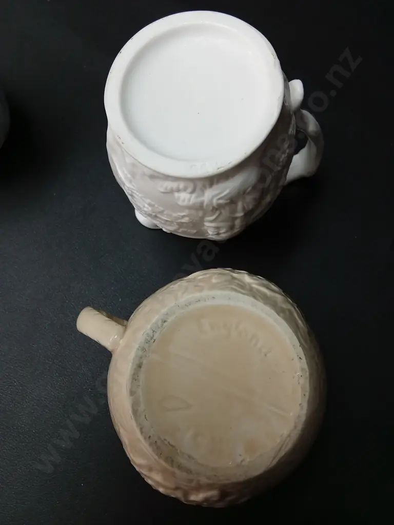 4 CERAMIC JUGS / CUPS TALLEST H10CM Image 1++