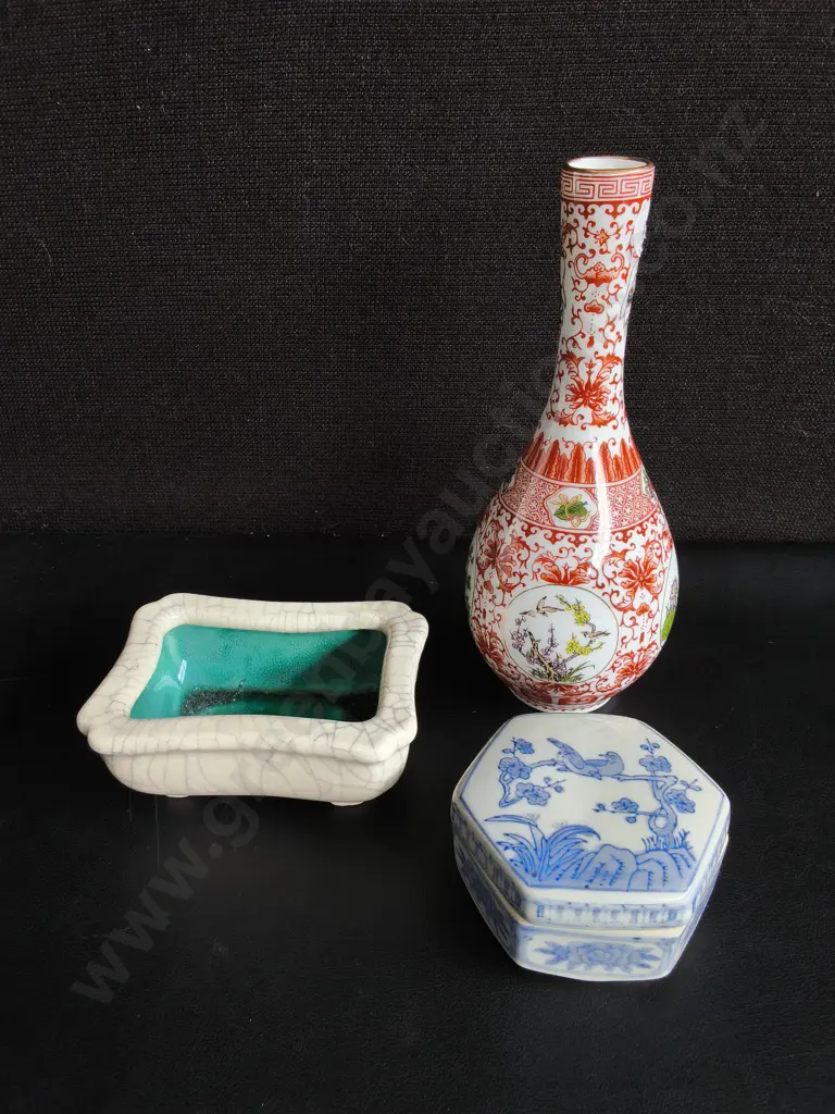 VINTAGE EAST ASIAN CERAMICS, 3 PIECES, TALLEST H 24 CM Image 1++