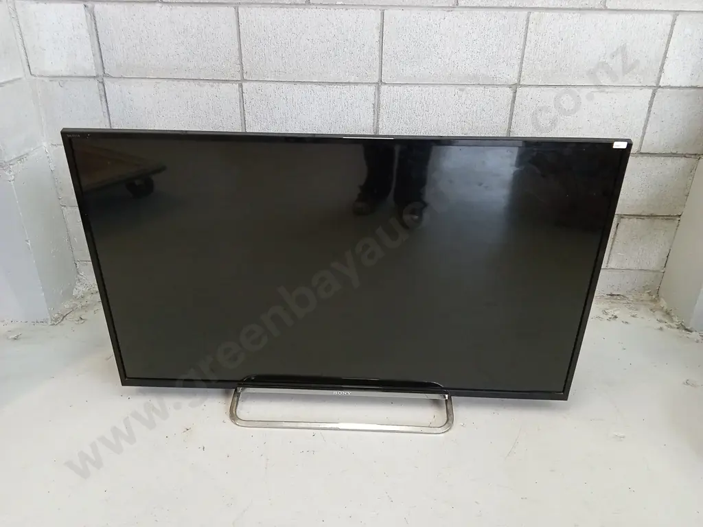 WORKING SONY 50" TV Image 1++