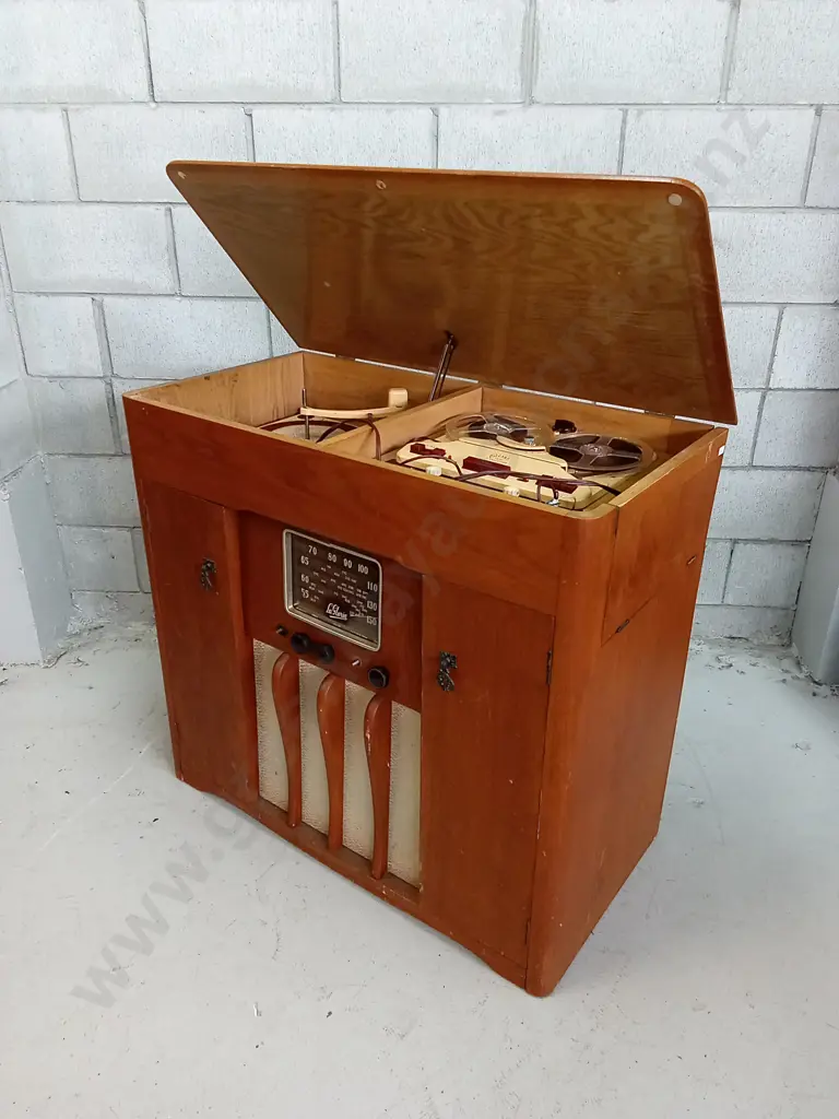 EARLY 1950's LA GLORIA RECORDERGRAM, RECORD PLAYER AND COLLARO TAPE RECORDER (UNTESTED), H88CM X W94CM X D49CM Image 1++