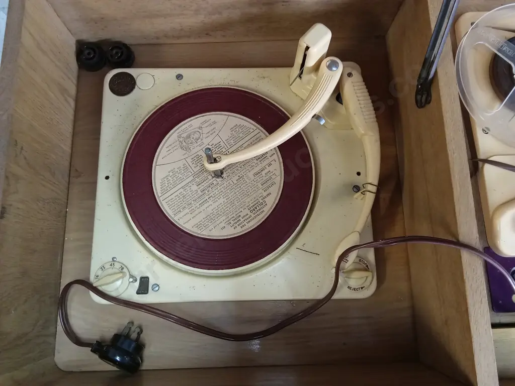 EARLY 1950's LA GLORIA RECORDERGRAM, RECORD PLAYER AND COLLARO TAPE RECORDER (UNTESTED), H88CM X W94CM X D49CM Image 1++