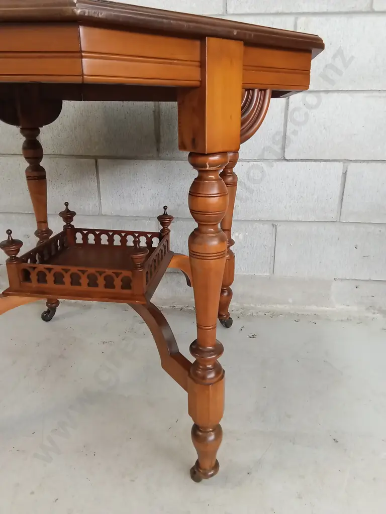 VINTAGE VICTORIAN STYLE CENTRE TABLE, H 75CM X W 86CM X D 86CM Image 1++