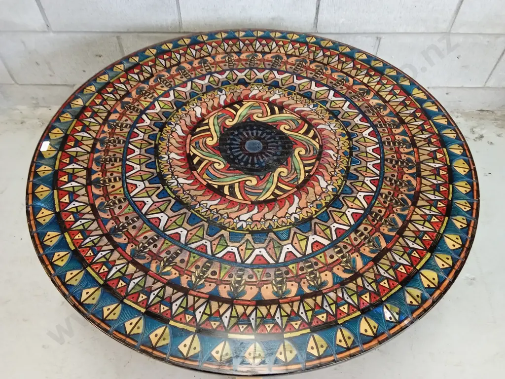 HAND PAINTED MANDALA ART COFFEE TABLE, H 40CM X W 85CM X D 85CM Image 1++