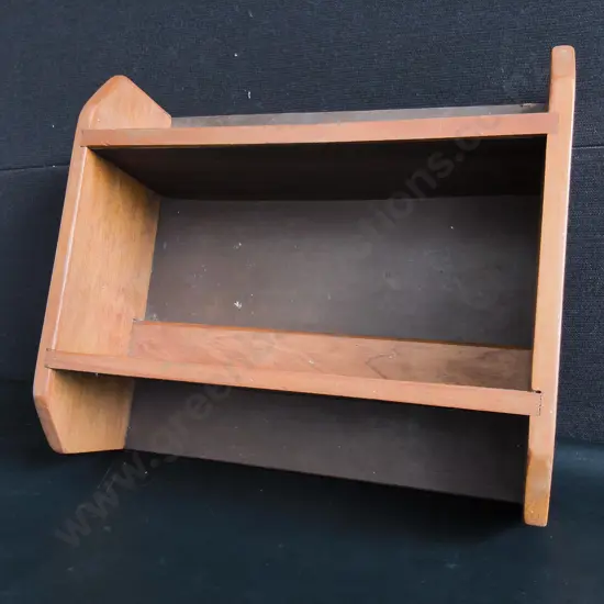 VINTAGE WOODEN WALL MOUNTED SHELF, H 37 CM X W 44 CM