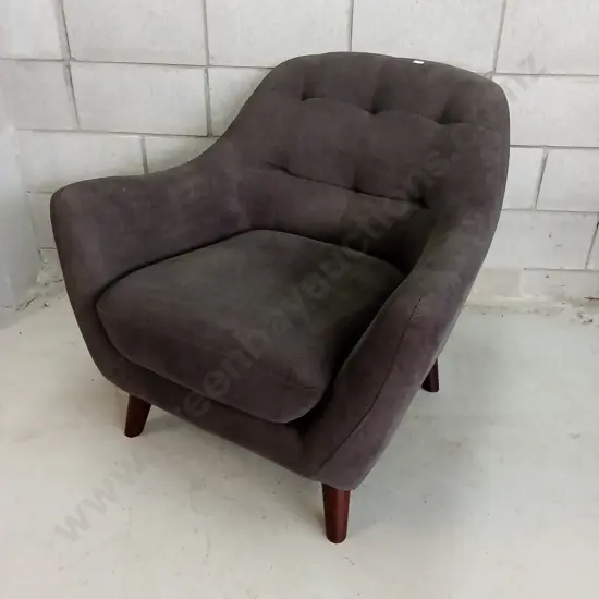 MID-CENTURY MODERN TUFTED ACCENT CHAIR, H 78