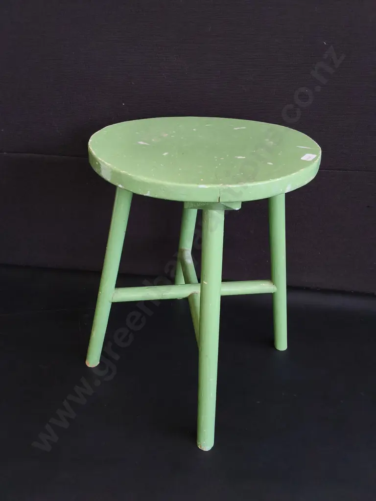 ROUND GREEN PAINTED WOODEN STOOL, H 42 CM Image 1++