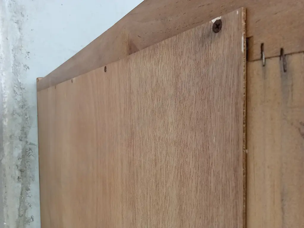 WOODEN FRAMED MIRROR, 96CM X 85CM Image 1++