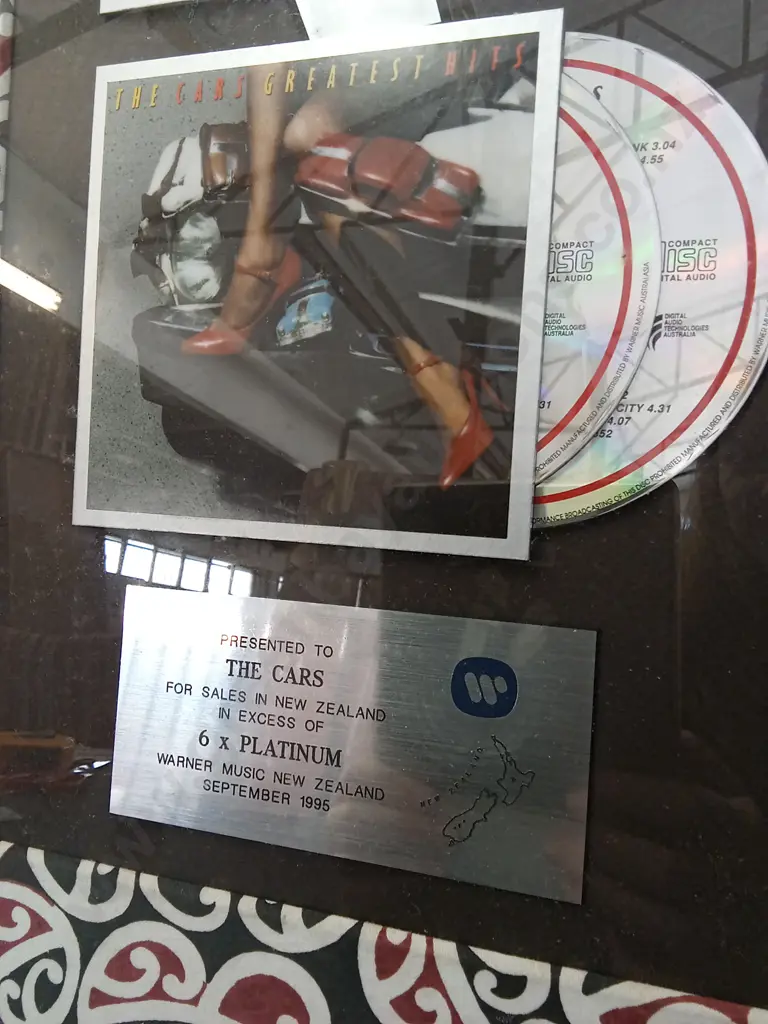 FRAMED COMMEMORATIVE PLAQUE FEATURING "THE CARS" GREATEST HITS 67 X 37CM Image 1++