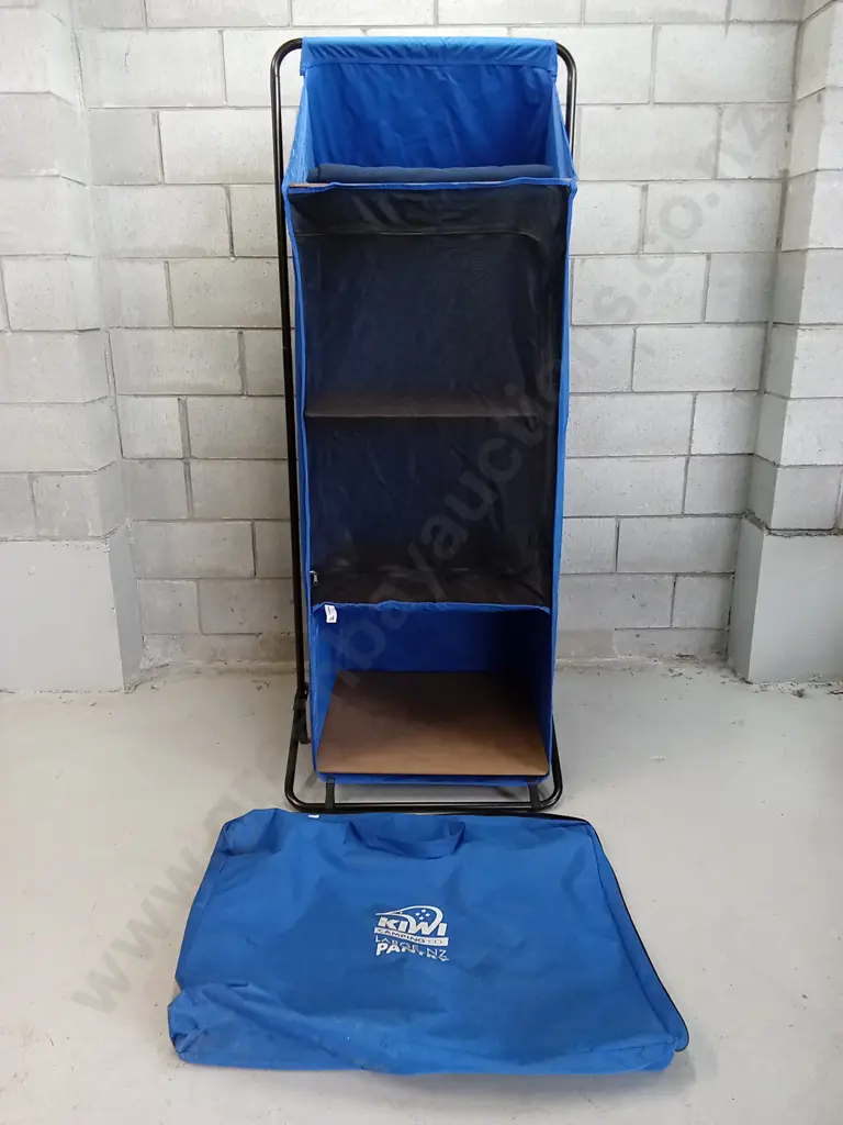 KIWI CAMPING LARGE PANTRY WITH COVER AND BAG, H 176CM X W 70CM X D 60CM Image 1++