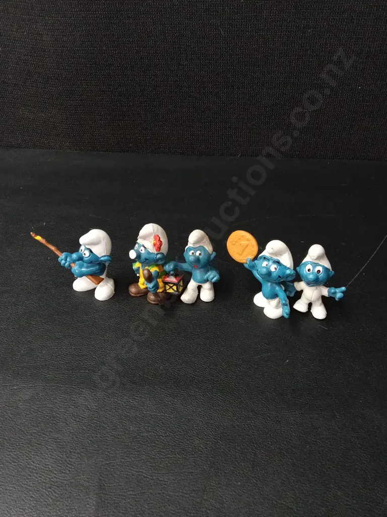 13 VINTAGE SMURF FIGURINES TALLEST H6CM Image 1++