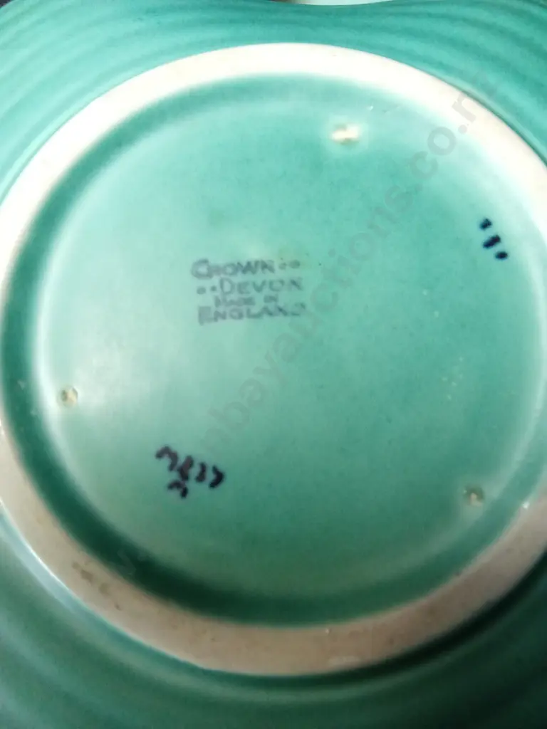 CROWN DEVON LOOP HANDLE BOWL Image 1++