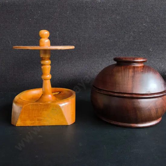 PAIR OF VINTAGE HAND TURNED WOOD ITEMS, INCLUDING LIDDED HEART RIMU BOWL, TALLEST H 19 CM