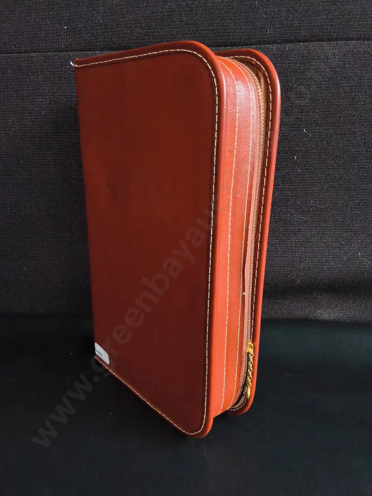 VINTAGE MID CENTURY MEN'S TRAVEL GROOMING KIT, TOILETRY VANITY SET WITH LEATHER CASE Image 1++