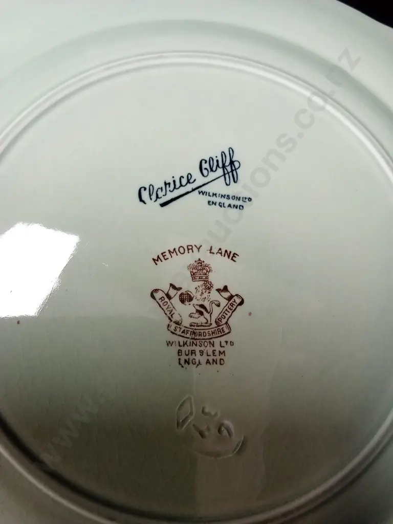 VINTAGE CLARICE CLIFF ROYAL STRAFFORDSHIRE LADE SHAPED PLATE FROM 1934-36 L22.5CM Image 1++