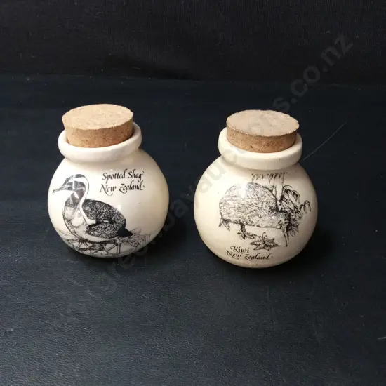 2 STEWART POTTERY LTD JARS WITH A KIWI AND SPEED SHAG H9.5CM