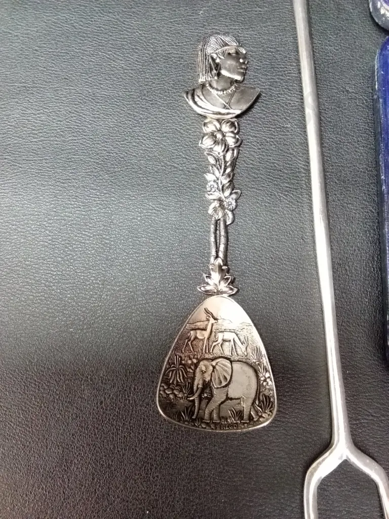 VINTAGE SILVER PLATED CUTLERY Image 1++