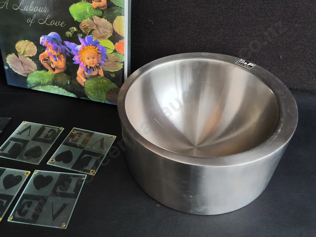 MIX OF HOMEWARE, INCLUDING COASTERS, METAL BOWL, AND BOOK Image 1++