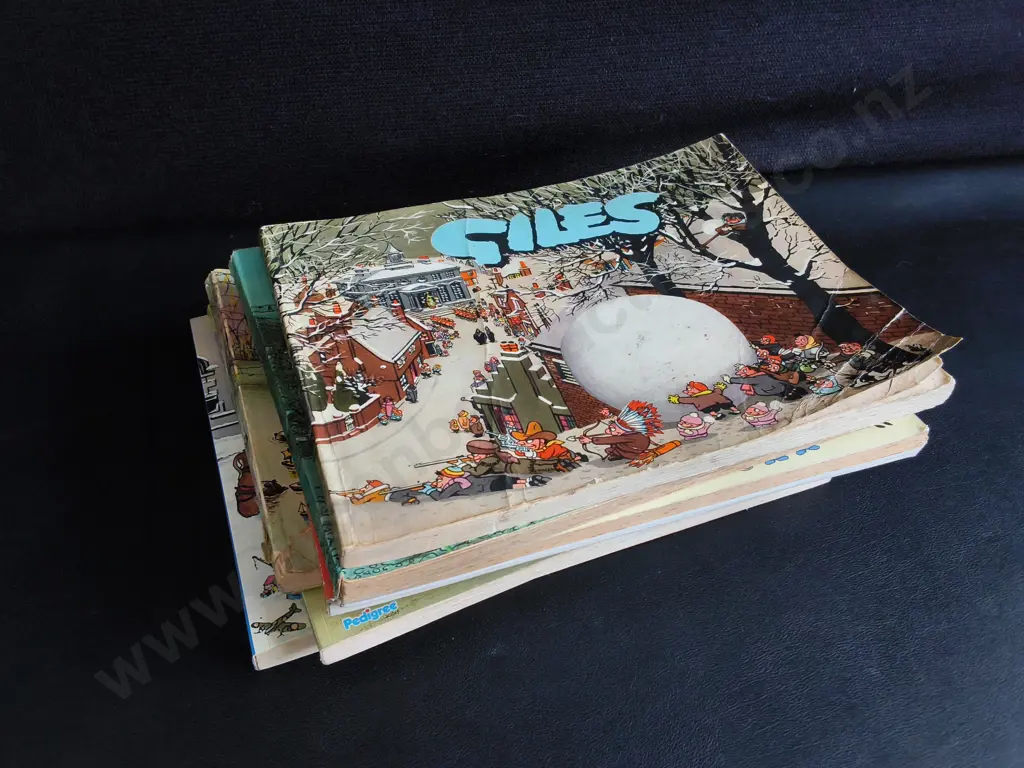COLLECTION OF VINTAGE GILES BOOKS Image 1++