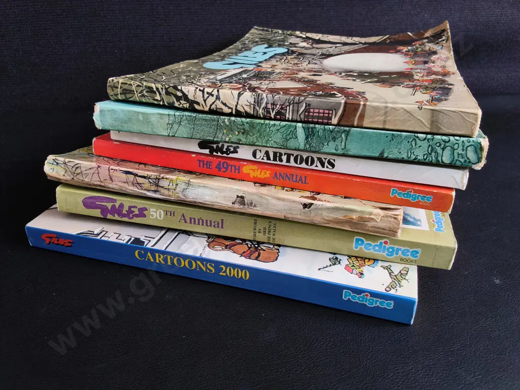 COLLECTION OF VINTAGE GILES BOOKS Image 1++