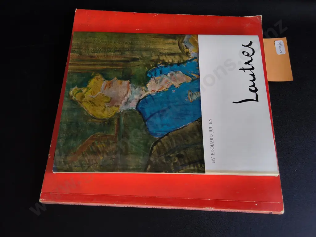 2 ART BOOKS Image 1++